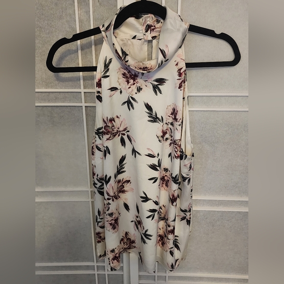 White House Black Market Tops - White House Black Market